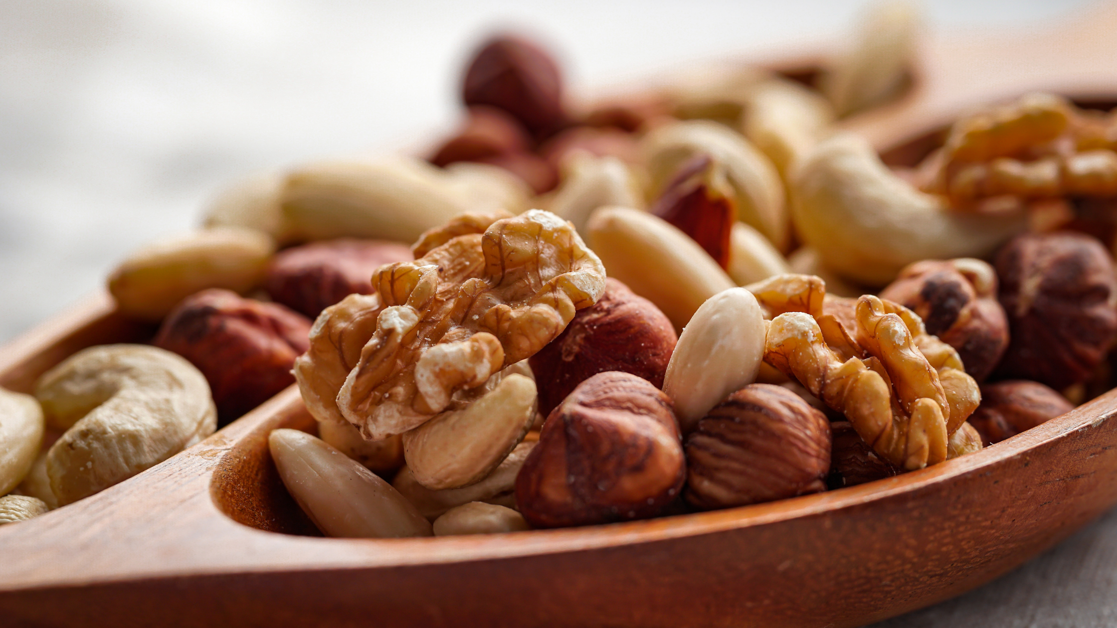 The Health Benefits of Eating Nuts: A Comprehensive Guide